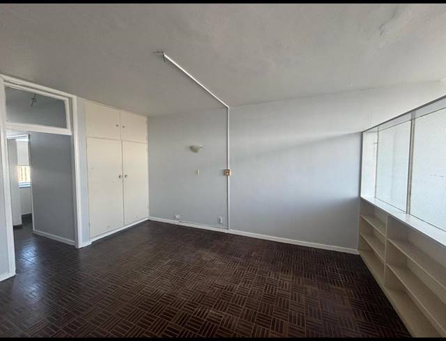 1 BEDROOM PROPERTY TO RENT IN NORTH BEACH